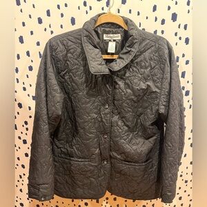 Magellan Outdoors Women's Black Quilted Puffer Jacket - medium